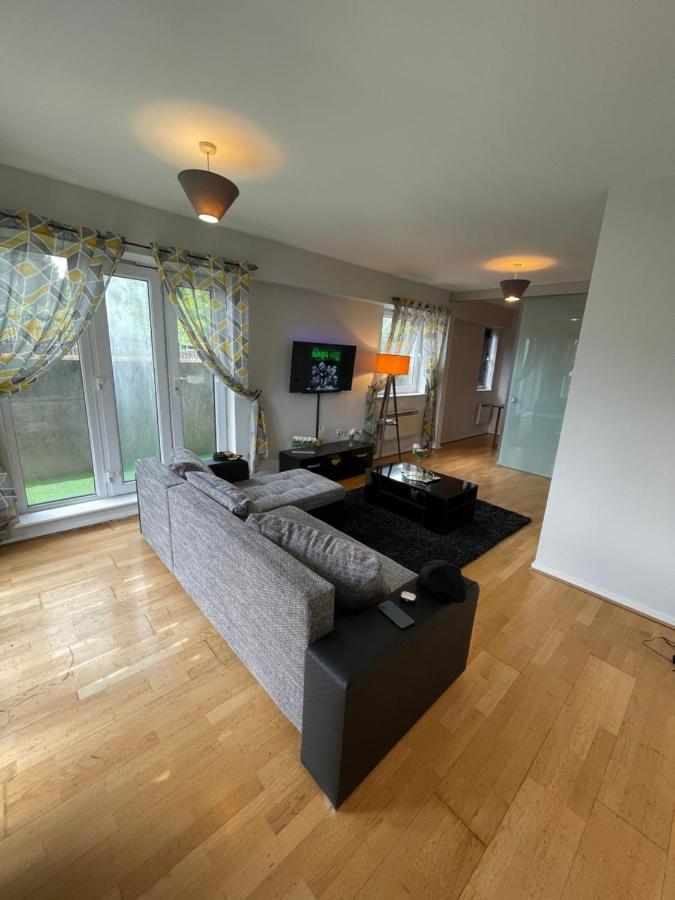 The Reflection Apartment , With River Thames View London Ngoại thất bức ảnh